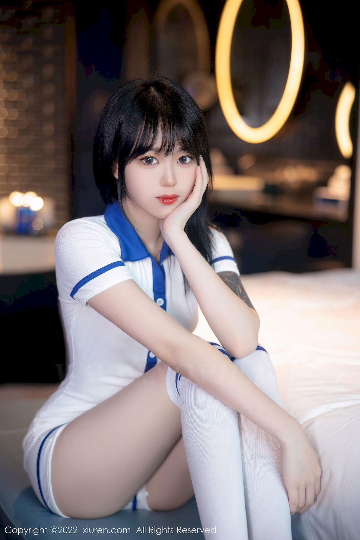 [秀人Xiuren] No.5291 模特奶瓶子 - 水手服饰+白色长袜性感写真-御萝部落