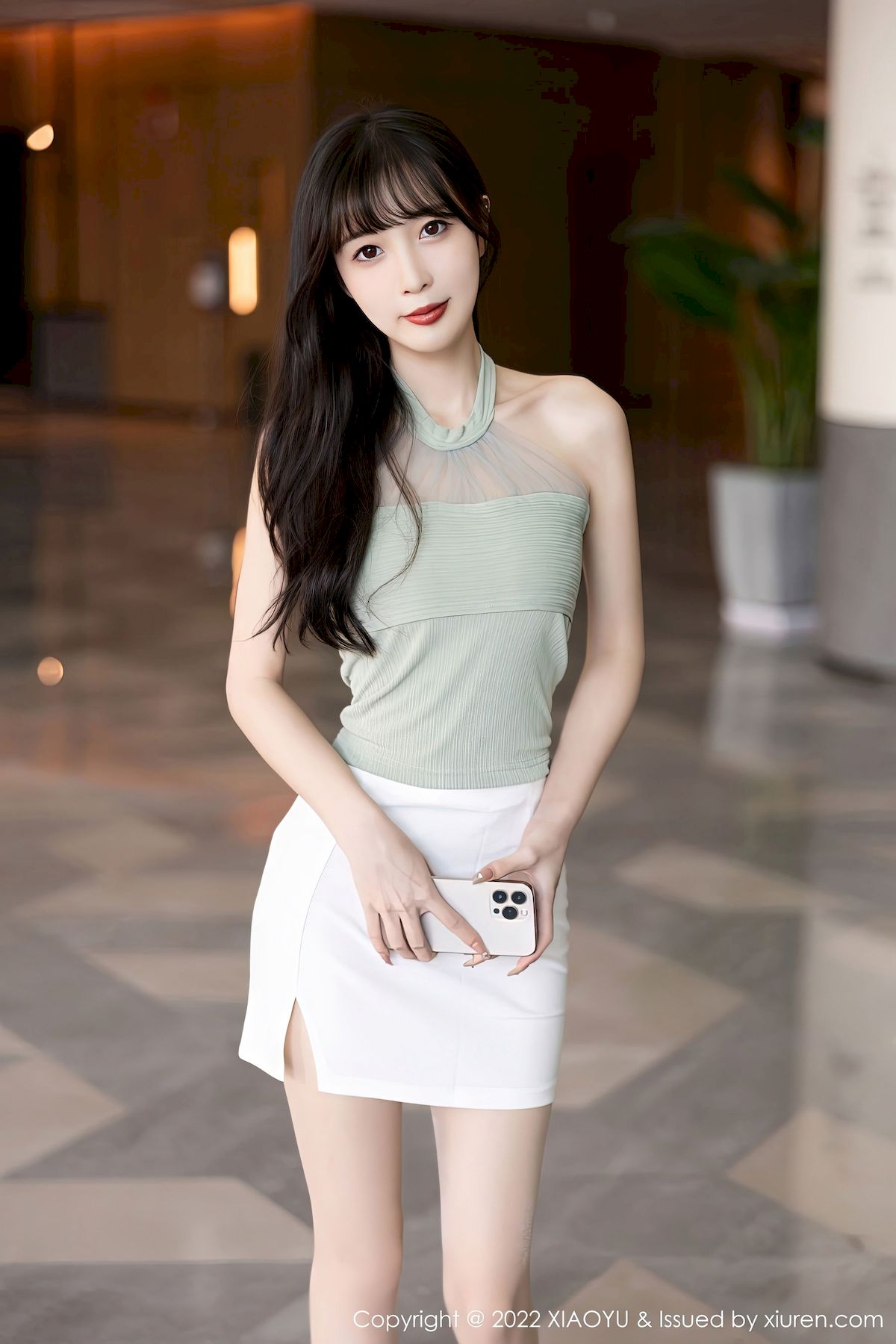 [语画界XIAOYU] Vol.906 模特林星阑 - 绿灰露肩上衣+白色短裙性感写真-御萝部落