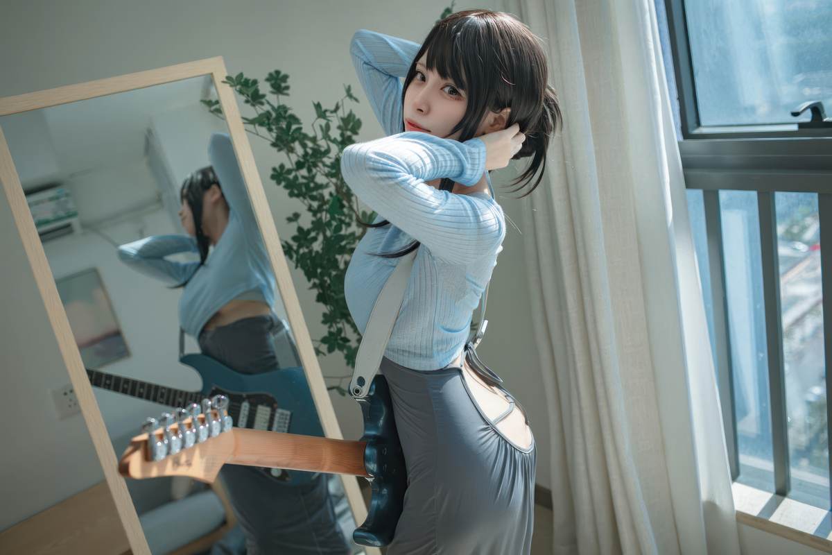 三無人型 - 吉他妹妹：原创吉他少女造型还原 音乐主题与舞台感结合 自然氛围下的人物神态与青春感呈现 24P-御萝部落