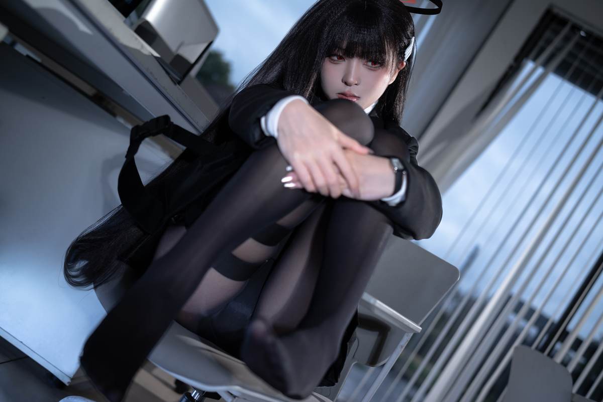 图片[2]-矢量鱼 – cos 调月莉音：真人写实性感兔女郎 黑发巨乳黑丝开档 极致诱惑无修正 36P-御萝部落