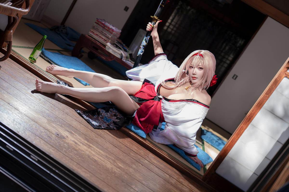 图片[2]-切切celia – Nikke胜利女神 暗影 憧憬之花：粉发和风露肩 巨乳长腿还原 39P-御萝部落