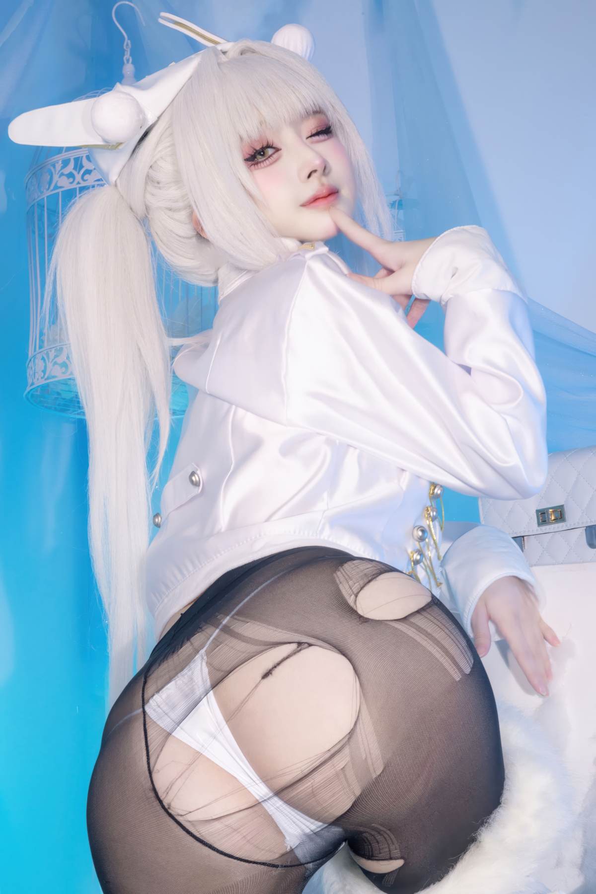 沖田凜花Rinka - 碧蓝航线光辉：黑丝质感很抓眼 御姐气场配合美乳曲线 氛围在线 26P-御萝部落