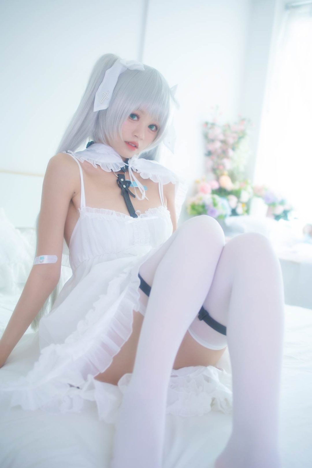 星黛鹿鹿 – 初音酱：蓝绿双马尾白丝美腿 58P-御萝部落