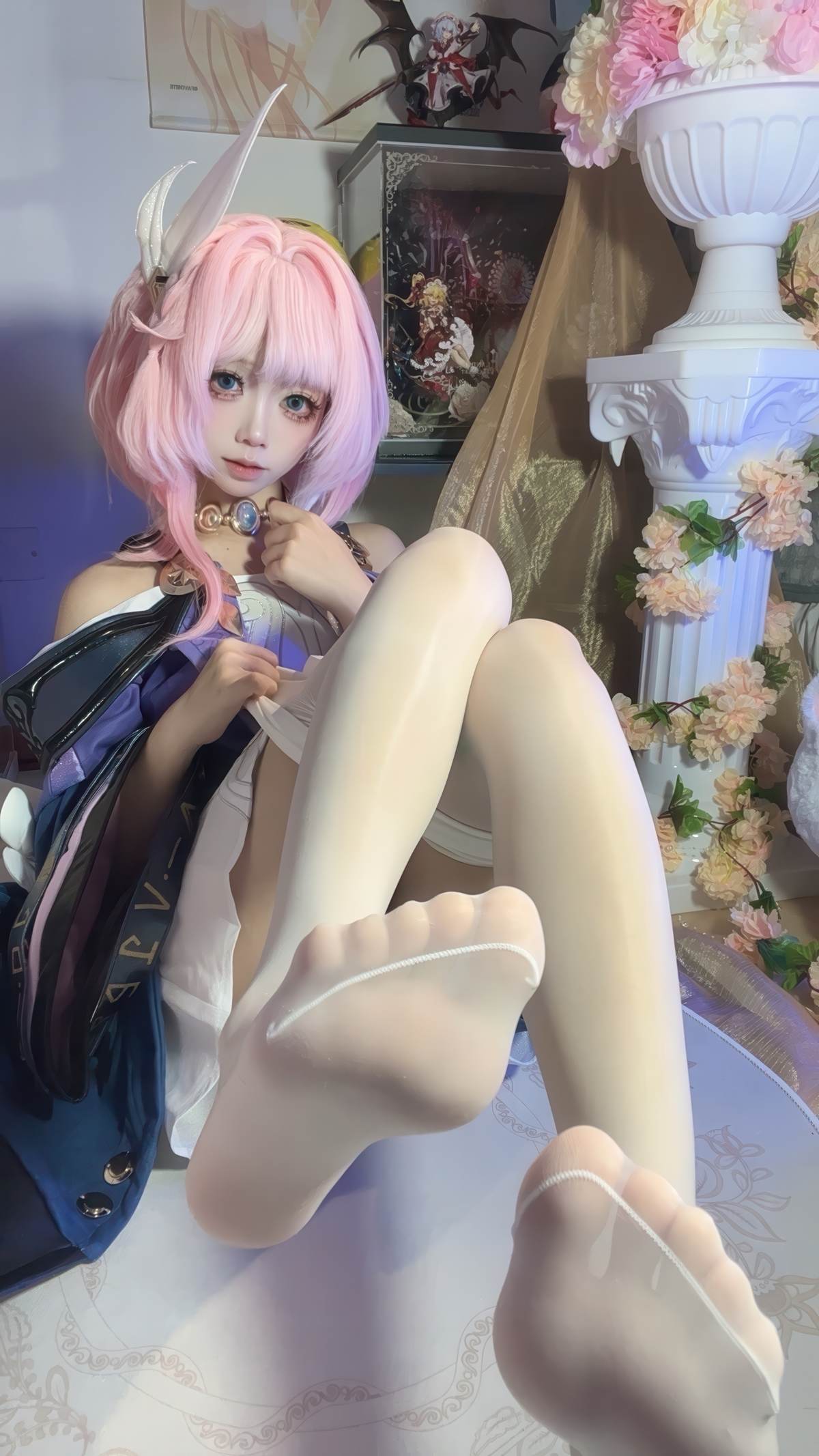 图片[2]-白栎Shirly – 昔涟：粉发机能服 白丝美腿角色还原 130P-御萝部落